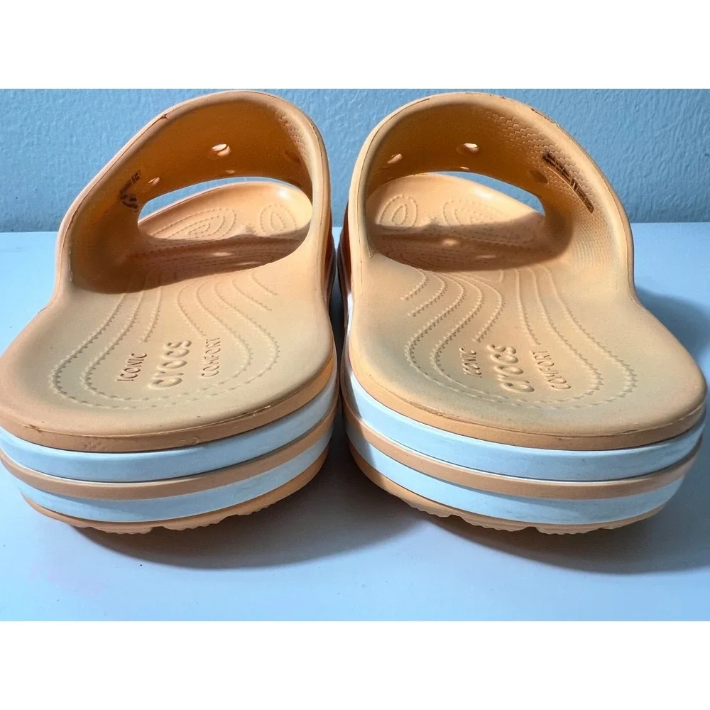 Crocs‎ Women's 8 Men's 6 Orange Iconic Comfort Slip On Classic Sandals Logo